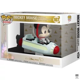 Mickey Mouse dans l'Attraction Space Mountain